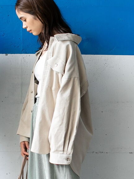koe(コエ) |【6色展開・3サイズ・ユニセックス対応】綿コーデュロイシャツジャケット(アイボリー)