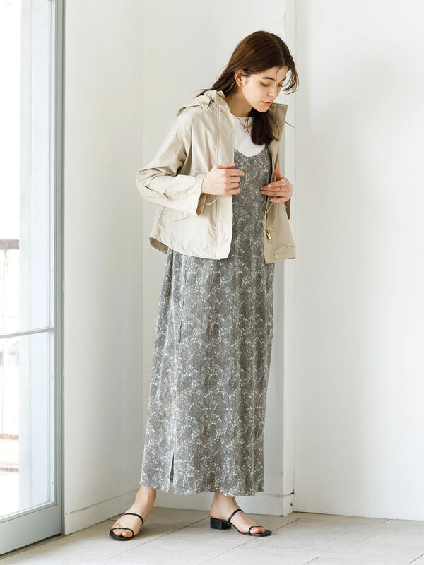 アウトレット ペイズリープリーツキャミワンピース ベージュ サックスブルー Koe コエ のレディースワンピース Kp11l0h0500 ファッション通販のstripe Club