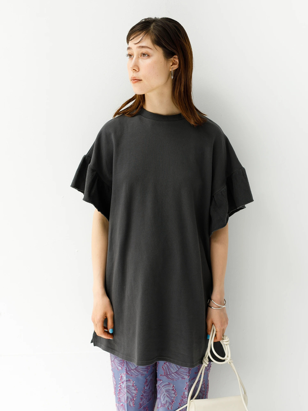 袖フリル裏毛チュニックワンピース チャコールグレー ベージュ ラベンダー Koe コエ のレディースワンピース Kp11l1h0500 ファッション通販のstripe Club