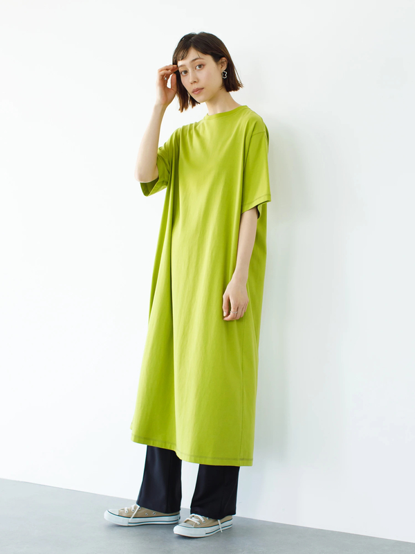 フレアtシャツワンピース ホワイト ブラック グレーベージュ オレンジ ブラウン グリーン カーキ ラベンダー パープル Koe コエ のレディースワンピース Kp12l1h0300 ファッション通販のstripe Club