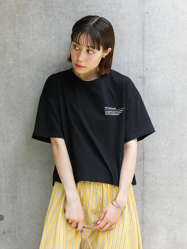 ショート丈ワンポイントプリントTシャツ