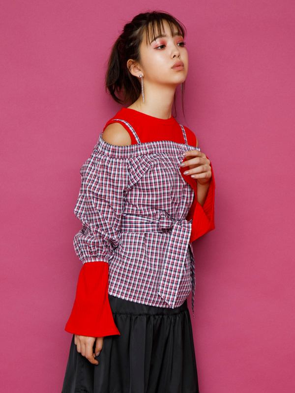 アウトレット チェック柄オフショルダートップス レッド イエロー グリーン Nicoron ニコロン のレディースカットソー M1181c ファッション通販のstripe Club