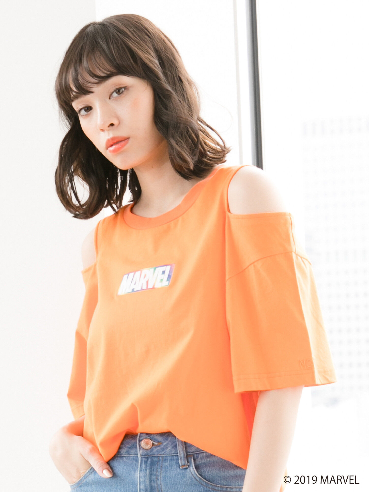 MARVEL肩空きTシャツ / NiCORON(ニコロン)のカットソー ファッション通販のSTRIPE CLUB