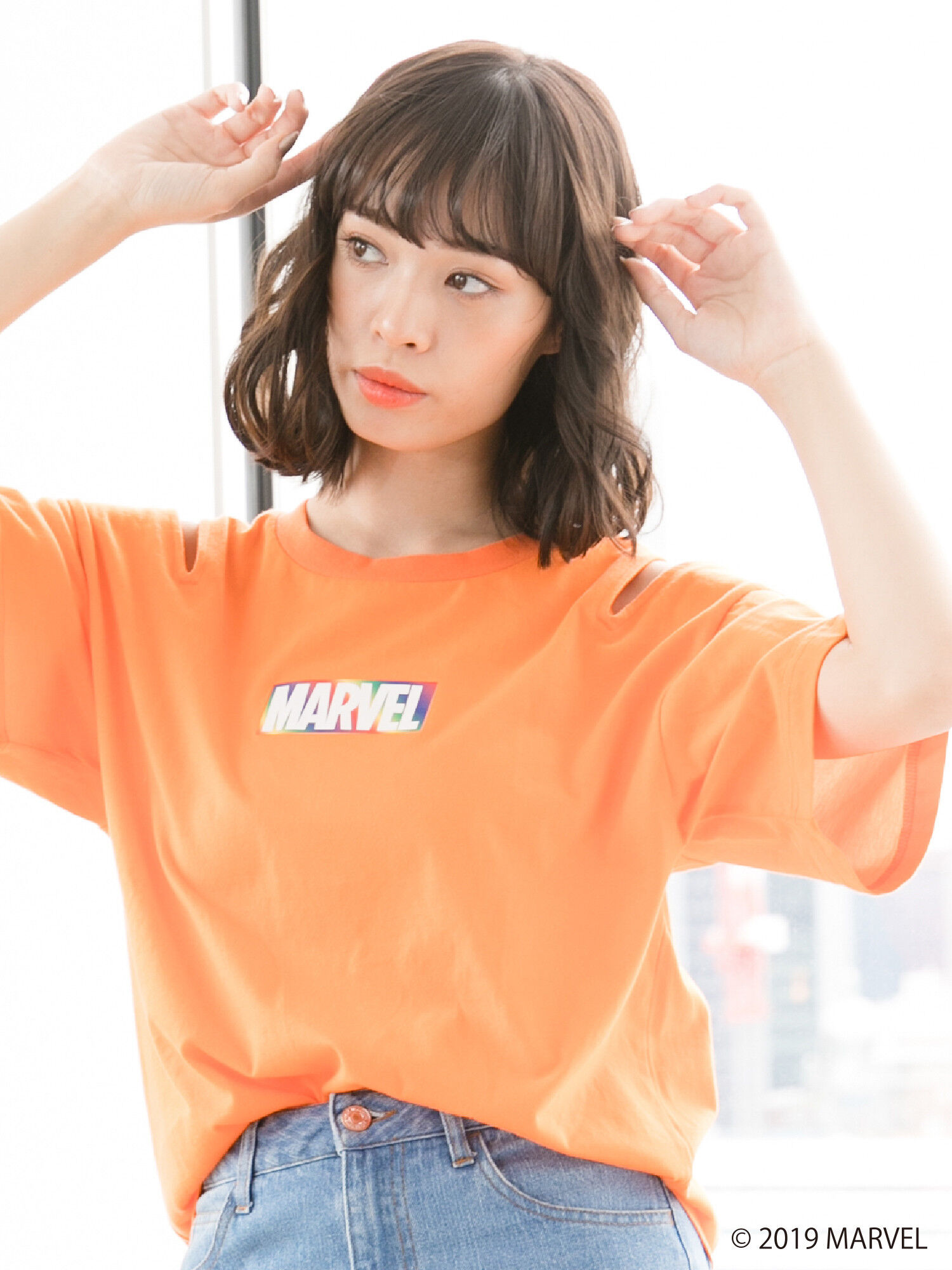 【アウトレット】MARVEL肩空きTシャツ（オフホワイト/ブラック