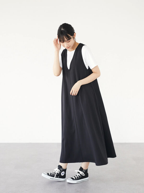Vネックジャンパースカート ブラック Collaboration By Kol コラボレーション バイ ケーオーエル のレディースワンピース Mf22l0h0100 ファッション通販のstripe Club