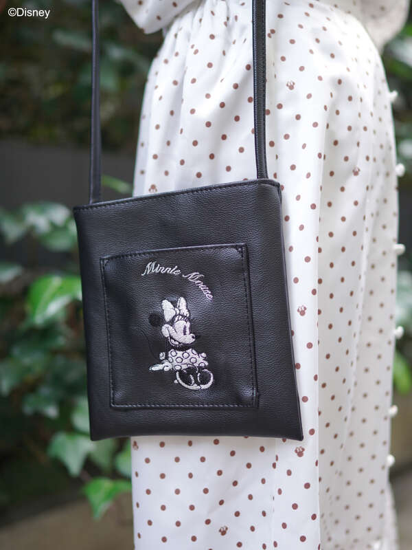 ミニー ポシェット ブラック ピンク Areeam アリーム のレディースバッグ ポーチ Mw01l0j0300 ファッション通販のstripe Club ミニー ポシェット ブラック ピンク Areeam アリーム のレディースバッグ ポーチ Mw01l0j0300 ファッション通販のstripe Club