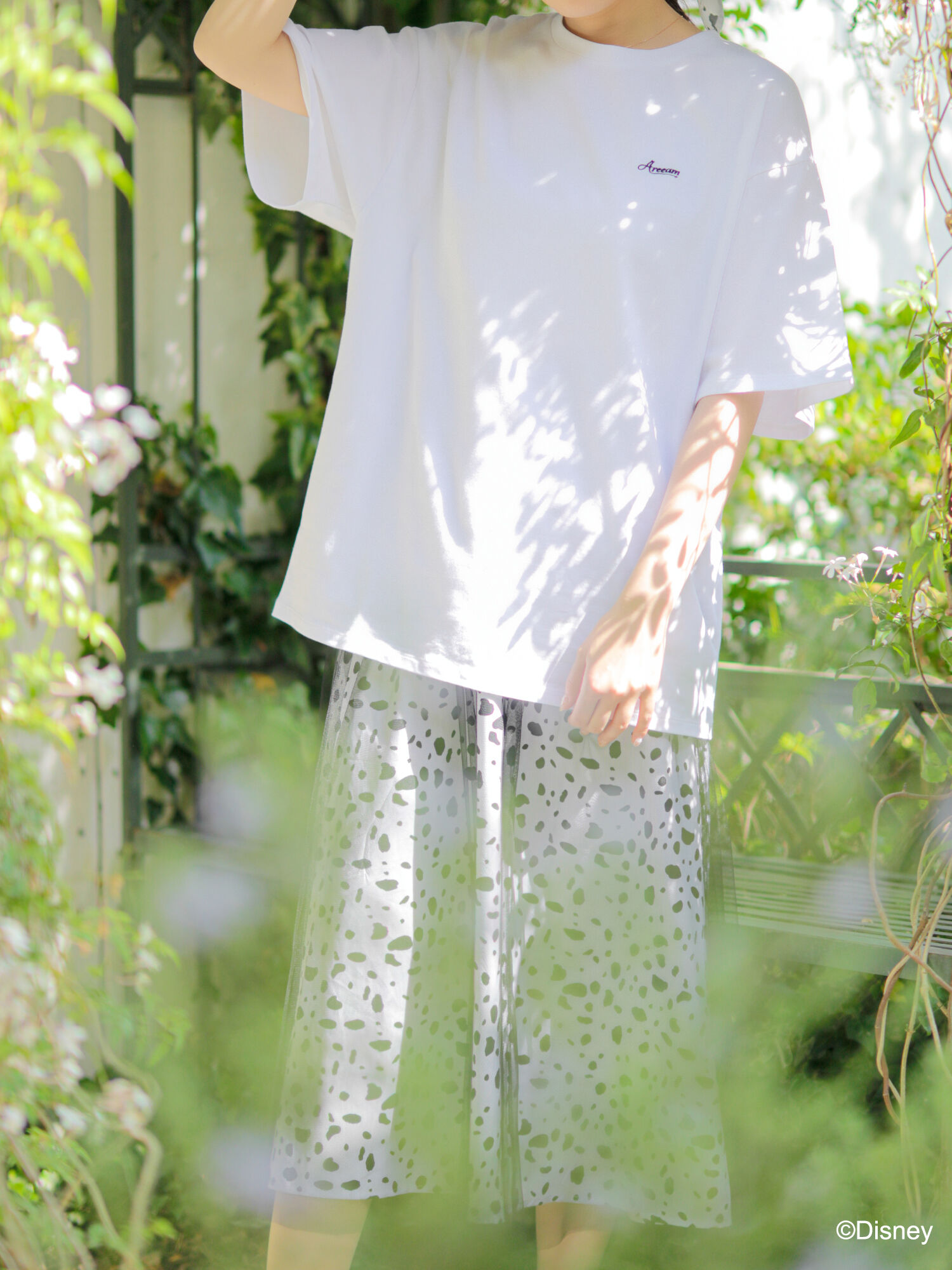 101匹わんちゃん スカーフ付きビッグtシャツ オフホワイト ブラック Areeam アリーム のレディースカットソー Mw12l1c0300 ファッション通販のstripe Club