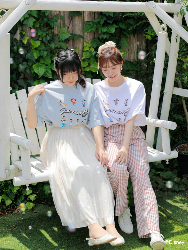 ディズニーキャラクター ジェンダーレスtシャツ オフホワイト ブラック サックスブルー Areeam アリーム のレディースカットソー Mw12l1c0700 ファッション通販のstripe Club ディズニーキャラクター ジェンダーレスtシャツ オフホワイト ブラック サックスブルー Areeam アリーム のレディースカットソー Mw12l1c0700 ファッション通販のstripe Club