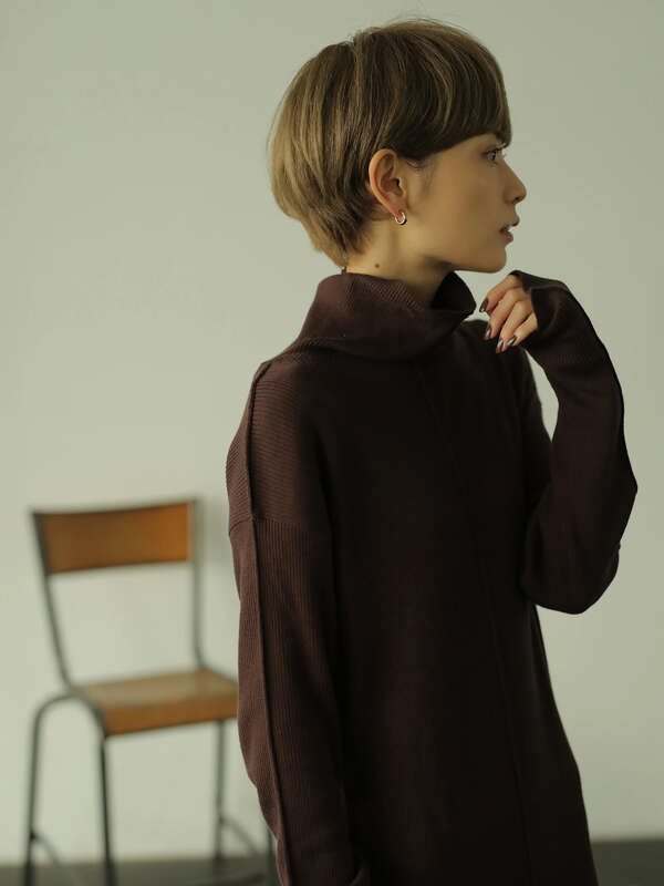 タートルネックリンキングワンピース ベージュ ダークブラウン Rem Closet レムクローゼット のレディースワンピース Ng05l2h0100 ファッション通販のstripe Club