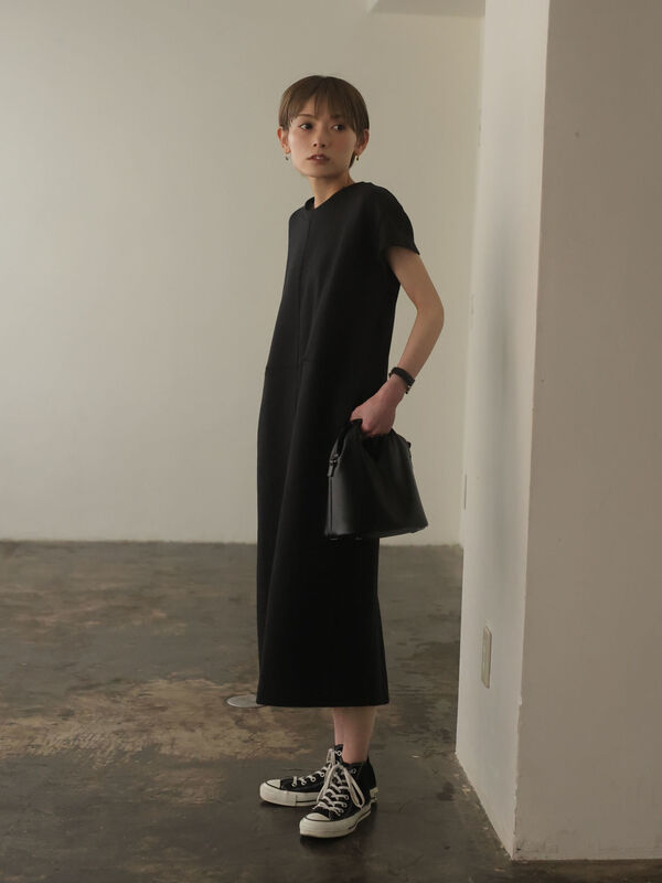 クロスシームワンピース ブラック ベージュ Rem Closet レムクローゼット のレディースワンピース Ng15l1h0100 ファッション 通販のstripe Club