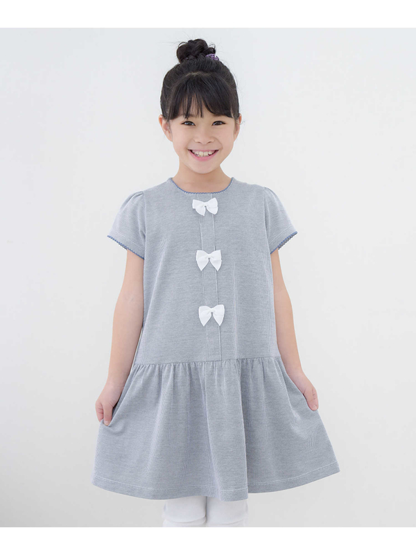 Iammarilyn ストライプ柄ニット素材リボン ポケット付きローウエスト切り替えワンピース ブラック ブルー Stripe Club Kids By Smarby ストライプクラブ キッズ バイ スマービー のキッズワンピース Ccn9026 ファッション通販のstripe Club
