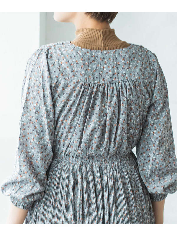 Pairmanon レトロ ヴィンテージ 花柄 カシュクールプリーツ 長袖 ワンピース グレー ブラック ベージュ ダークブラウン カーキ チョコレート Stripe Club Kids By Smarby ストライプクラブ キッズ バイ スマービー のキッズワンピース Ccn9074 Mn0awop235