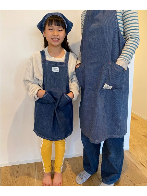 Stample デニムキッズエプロン三角巾付き インディゴ ストライプ Stripe Club Kids By Smarby ストライプクラブ キッズ バイ スマービー のキッズ食器 キッチン用品 Ccn90 E6027 ファッション通販のstripe Club Stample デニムキッズエプロン三角巾付き インディゴ ストライプ Stripe Club Kids By Smarby ストライプクラブ キッズ バイ スマービー のキッズ食器 キッチン用品 Ccn90 E6027 ファッション通販のstripe Club
