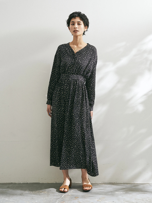 アウトレット 花柄フロントボタン2wayワンピース ブラック ベージュ Craft Standard Boutique クラフト スタンダード ブティック のレディースワンピース Pa01l0h0600 ファッション通販のstripe Club アウトレット 花柄フロントボタン2wayワンピース ブラック ベージュ Craft Standard Boutique クラフト スタンダード ブティック のレディースワンピース Pa01l0h0600 ファッション通販のstripe Club