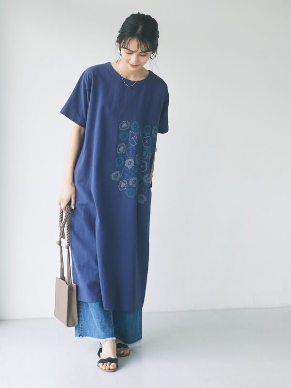 Web限定 花ばな刺繍ワンピース ブラック ベージュ ネイビー Craft Standard Boutique クラフト スタンダード ブティック のレディースワンピース Pp13l0h2300 ファッション通販のstripe Club