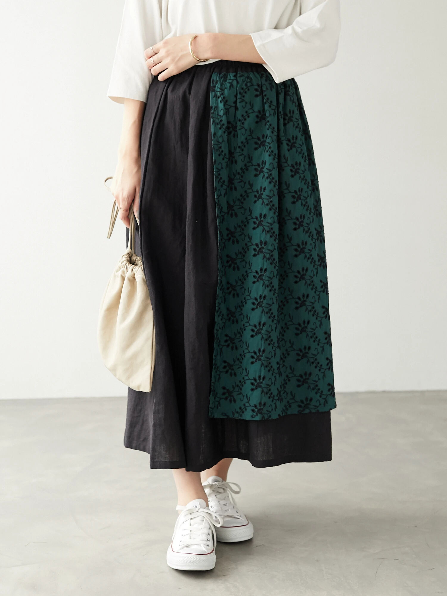 レリアン新品未使用 個性的 切り替え刺繍デザイン ロングスカート 日本 ...
