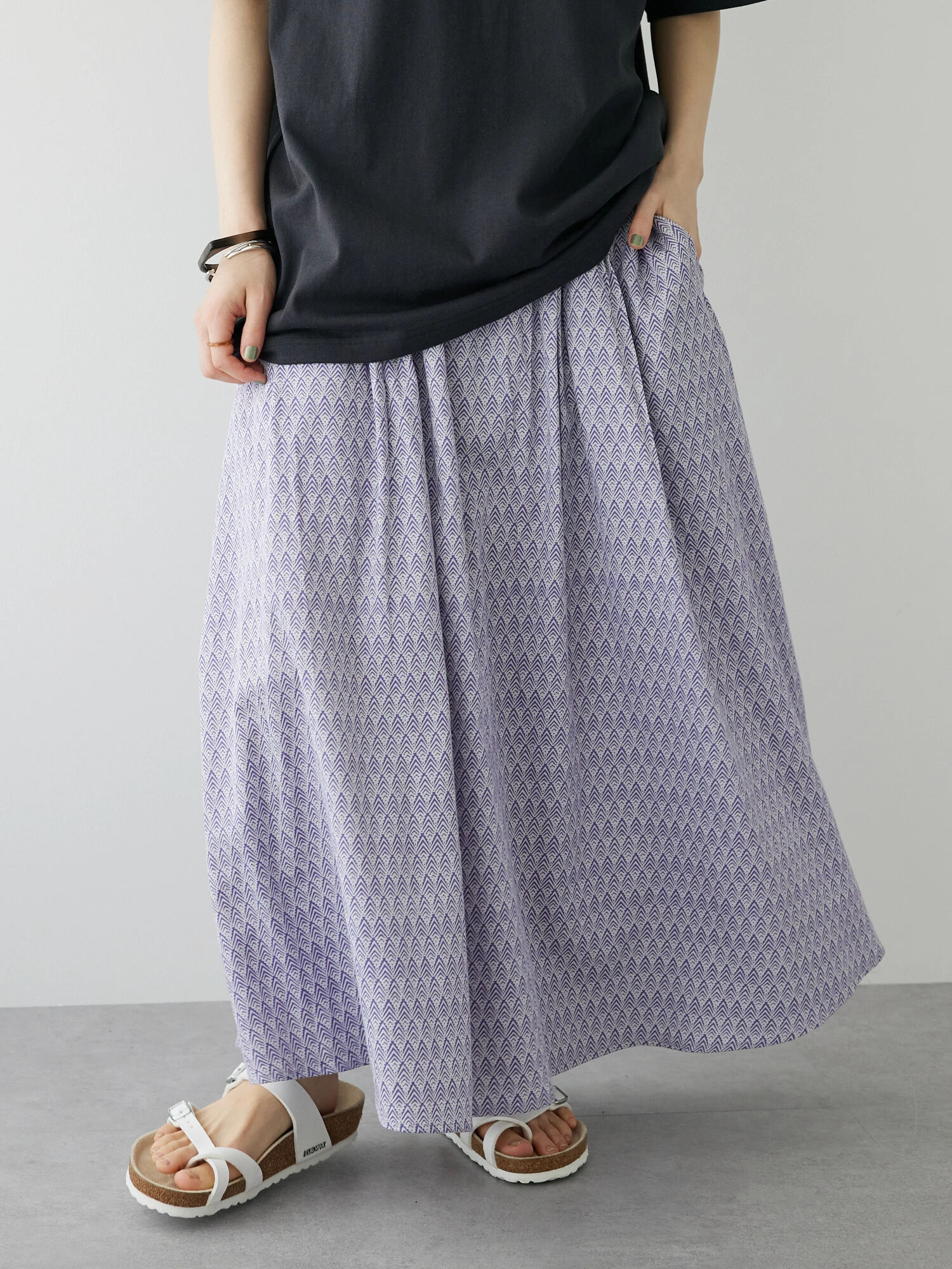 値下げしました　スカート　日本製　ウェストゴム　夏物　グレー系