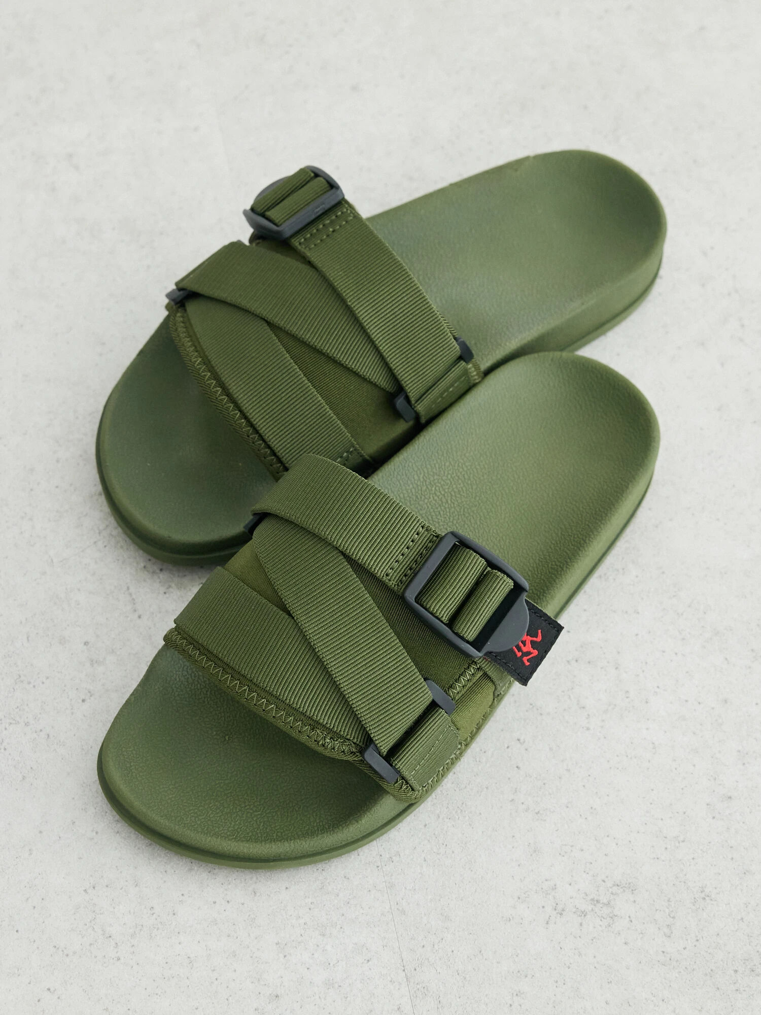 CRAFT STANDARD BOUTIQUEのGRAMICCI SLIDE サンダル