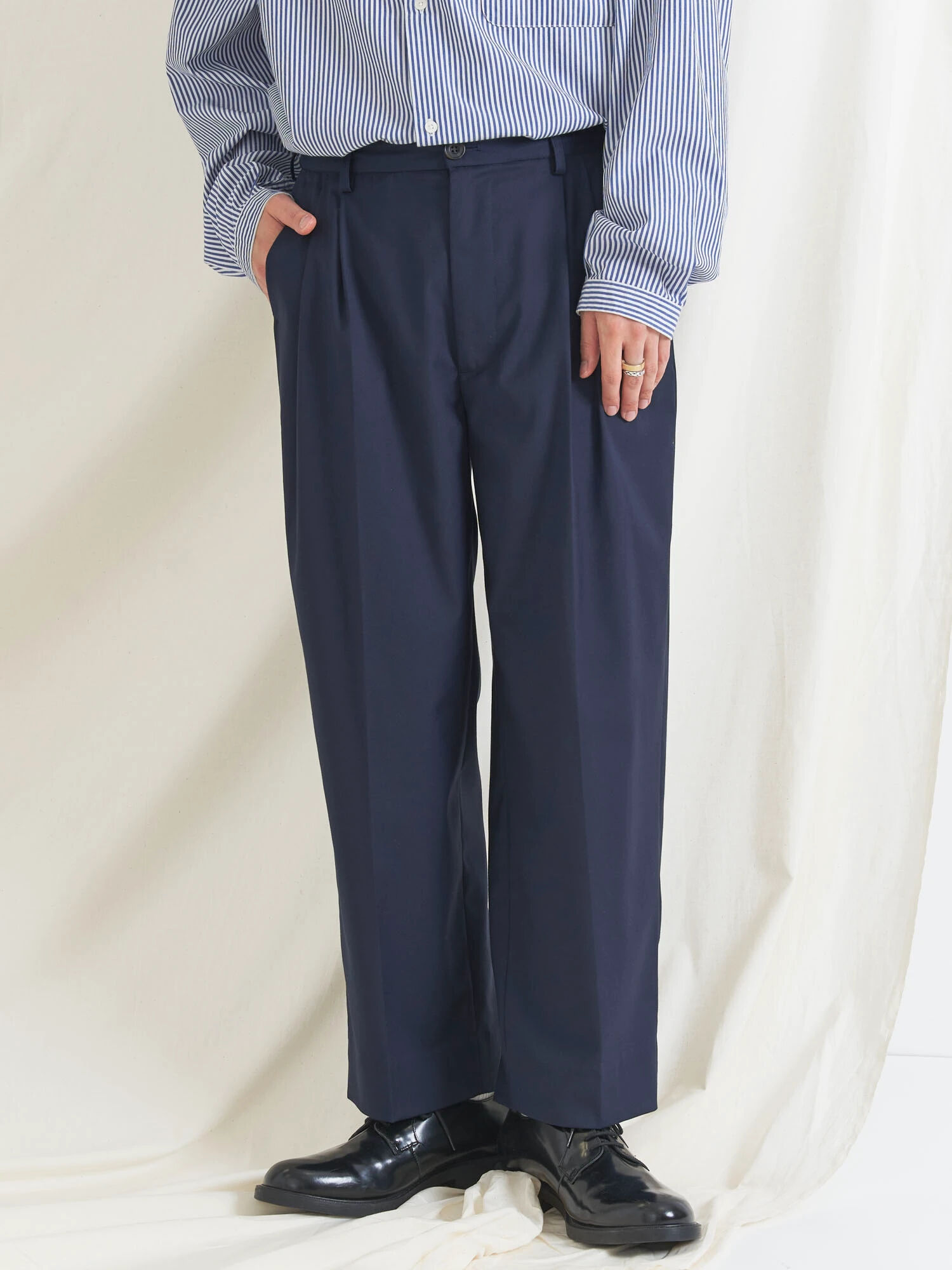 CRAFT STANDARD BOUTIQUEのTHE COMFORT WIDE TAPERED PANTS