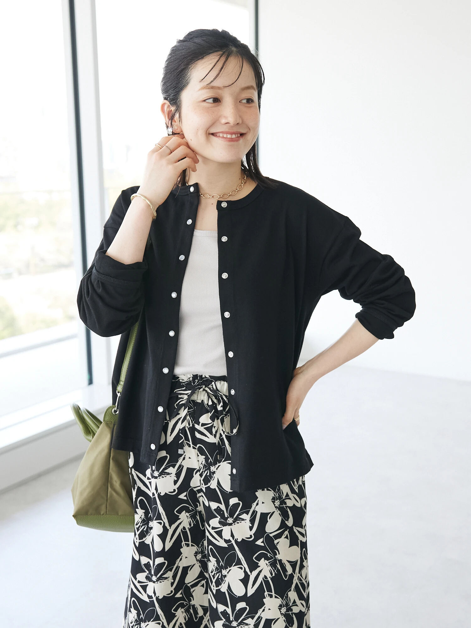 Jolly Boutique ネイティブ柄　カーディガン　美品 Jolly Boutique ネイティブ柄カーディガン美品