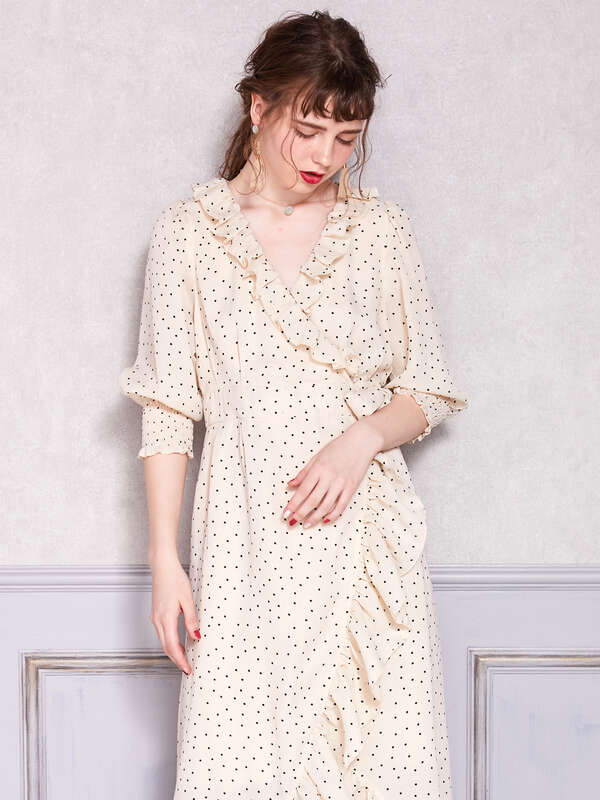 ドットフリルラップワンピース アイボリー ブラック Honey Salon ハニーサロン のレディースワンピース Sa01l0h0400 ファッション通販のstripe Club ドットフリルラップワンピース アイボリー ブラック Honey Salon ハニーサロン のレディースワンピース Sa01l0h0400 ファッション通販のstripe Club
