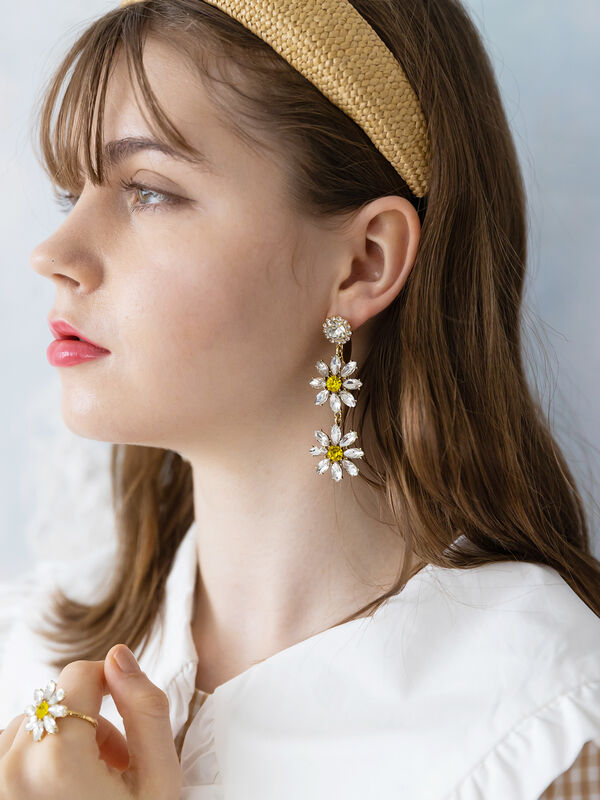 アウトレット ビジューデイジーピアス クリアー Honey Salon ハニーサロン のレディースピアス 指輪 Sa12fcj0300 ファッション通販のstripe Club