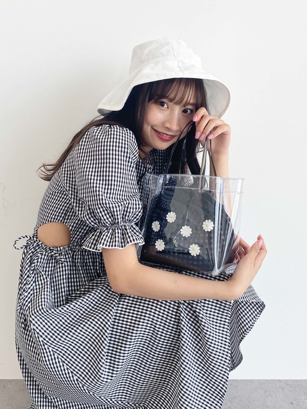 フラワービニールバッグ ブラック ベージュ Honey Salon ハニーサロン のレディースバッグ ポーチ Sa12f0j0100 ファッション通販のstripe Club